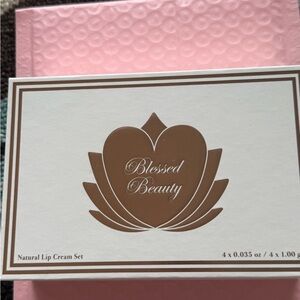 Natural Lip Cream Set  with Brush